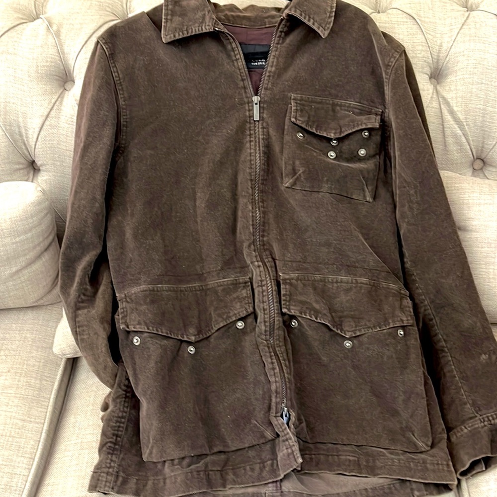 LIKE NEW KENNETH COLE BROWN JACKET IN MEDIUM